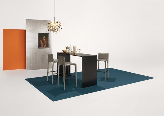 Барный стул от фабрики Walter Knoll модель Saddle  Bar