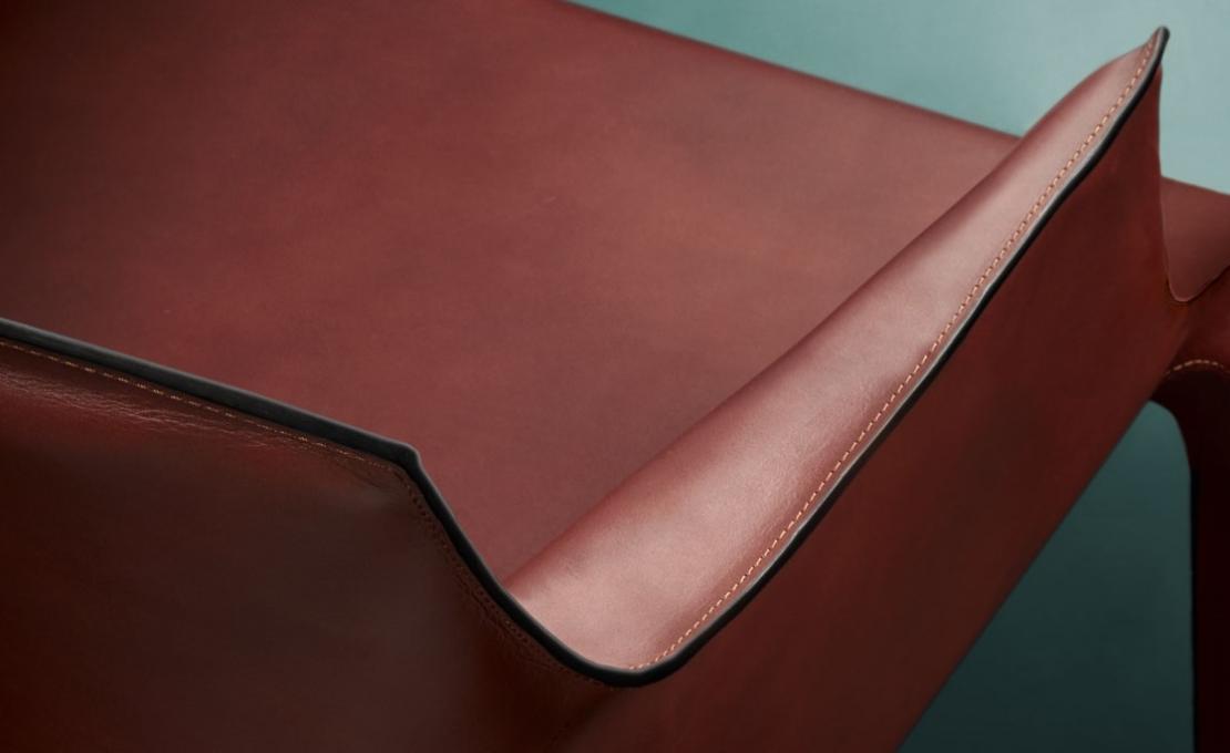 Стул от фабрики Walter Knoll модель Saddle  Walter Knoll 