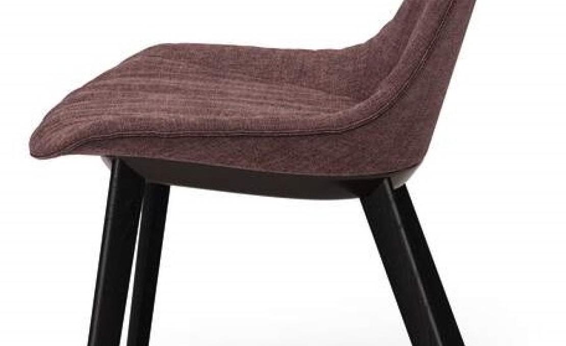 Стул от фабрики Walter Knoll модель Sheru  with Wooden Legs