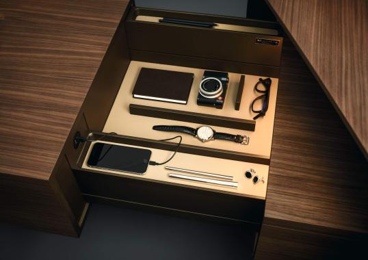Офисный Стол от фабрики Walter Knoll модель Tama Desk