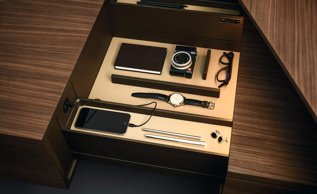 Офисный Стол от фабрики Walter Knoll модель Tama Desk