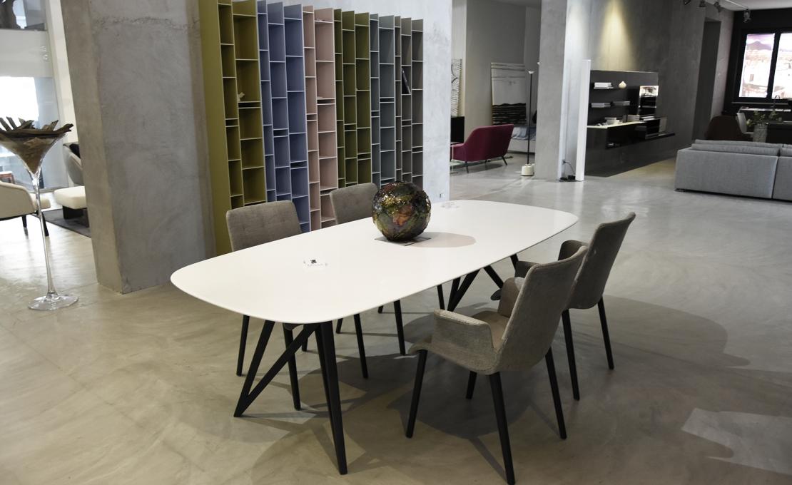 Стол от фабрики Walter Knoll модель Seito Table