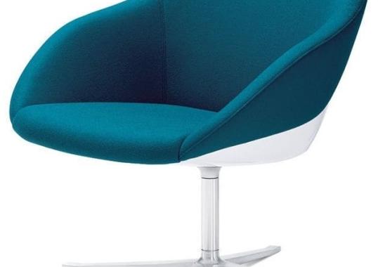 Кресло от фабрики Walter Knoll модель Turtle Lounge 
