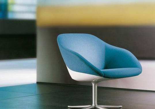 Кресло от фабрики Walter Knoll модель Turtle Lounge 