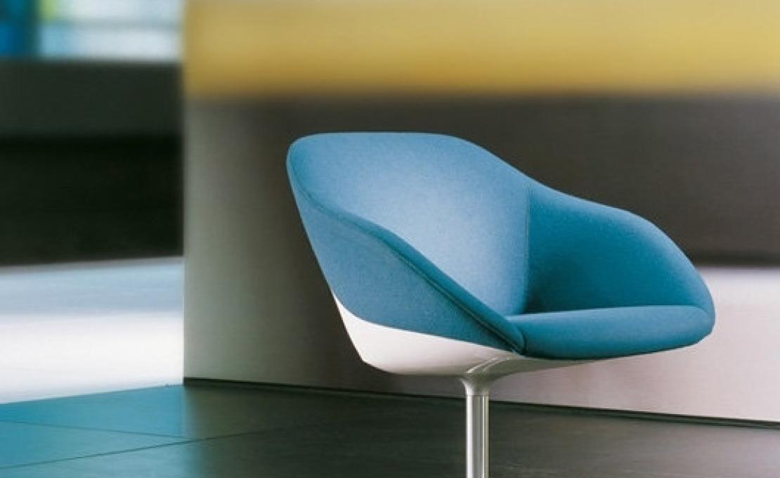 Кресло от фабрики Walter Knoll модель Turtle Lounge 