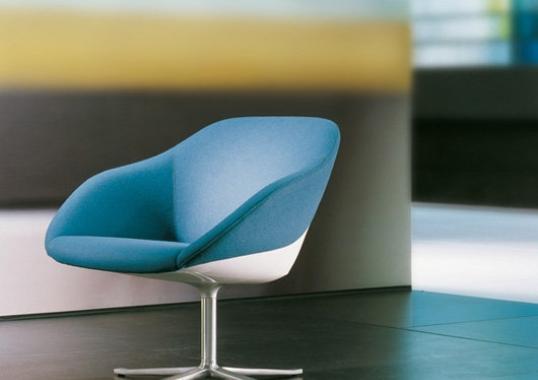 Кресло от фабрики Walter Knoll модель Turtle Lounge 