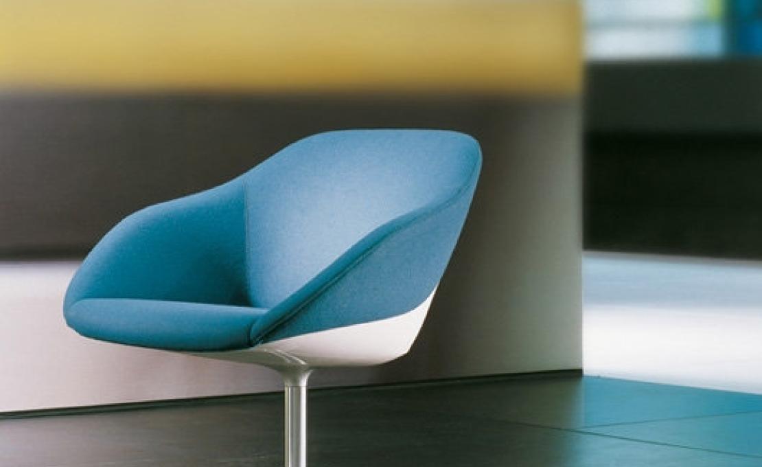 Кресло от фабрики Walter Knoll модель Turtle Lounge 