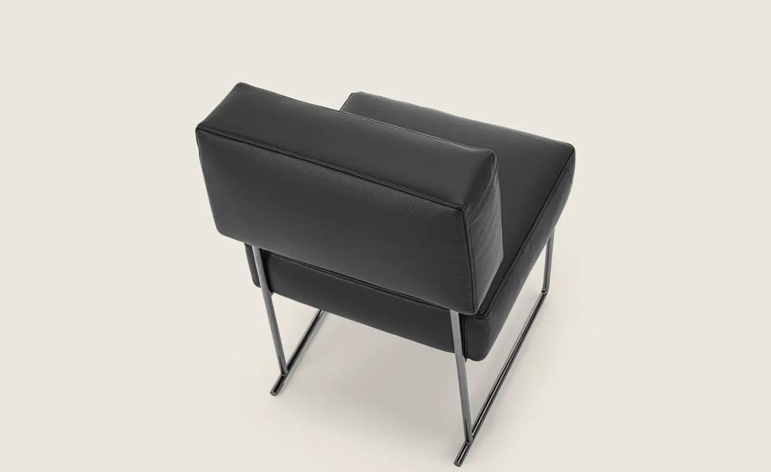 Стул модель AVALON фабрики Flexform - Антонио Читтерио