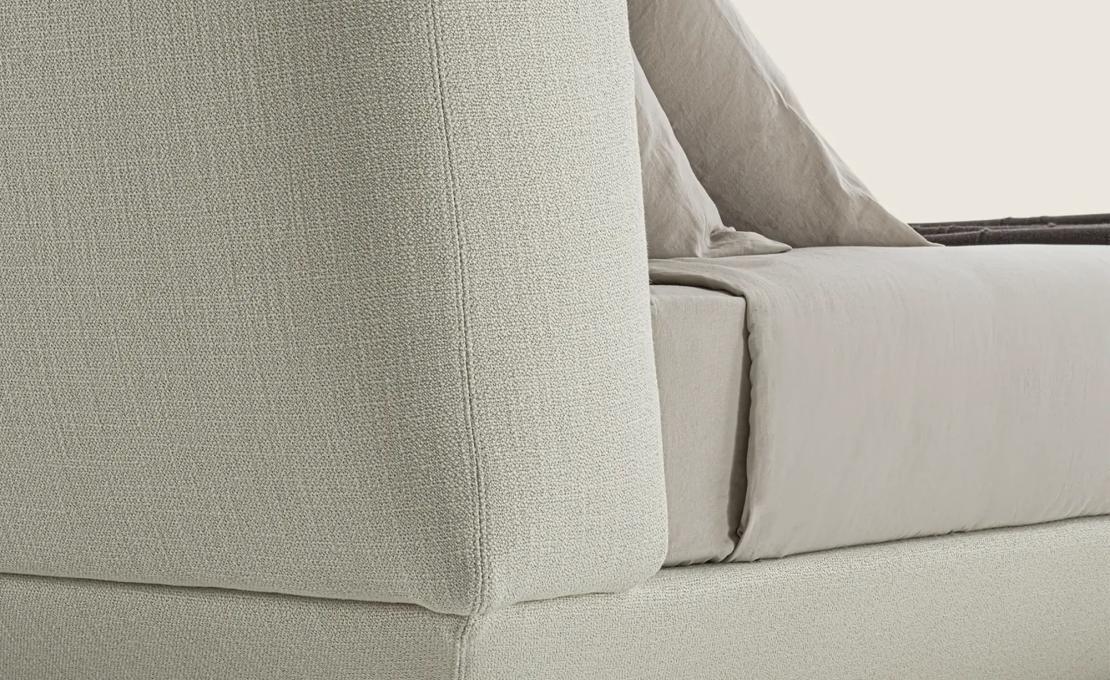 Кровать модель LOUNGESCAPE фабрики Flexform - Антонио Читтерио
