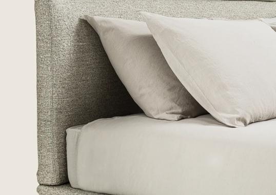 Кровать модель LOUNGESCAPE фабрики Flexform - Антонио Читтерио