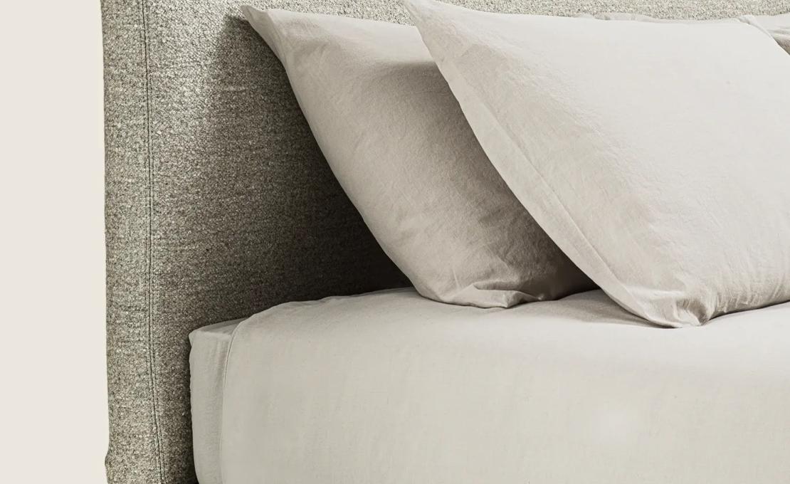 Кровать модель LOUNGESCAPE фабрики Flexform - Антонио Читтерио