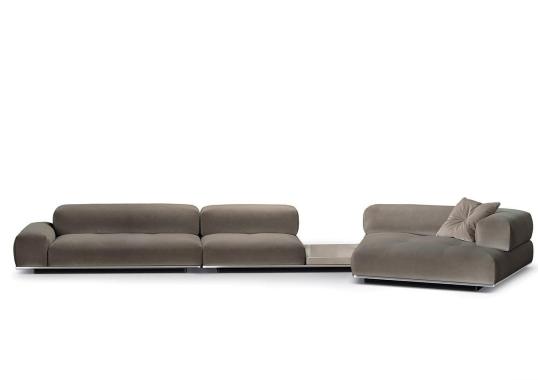 Диван модель Orion фабрики Minotti