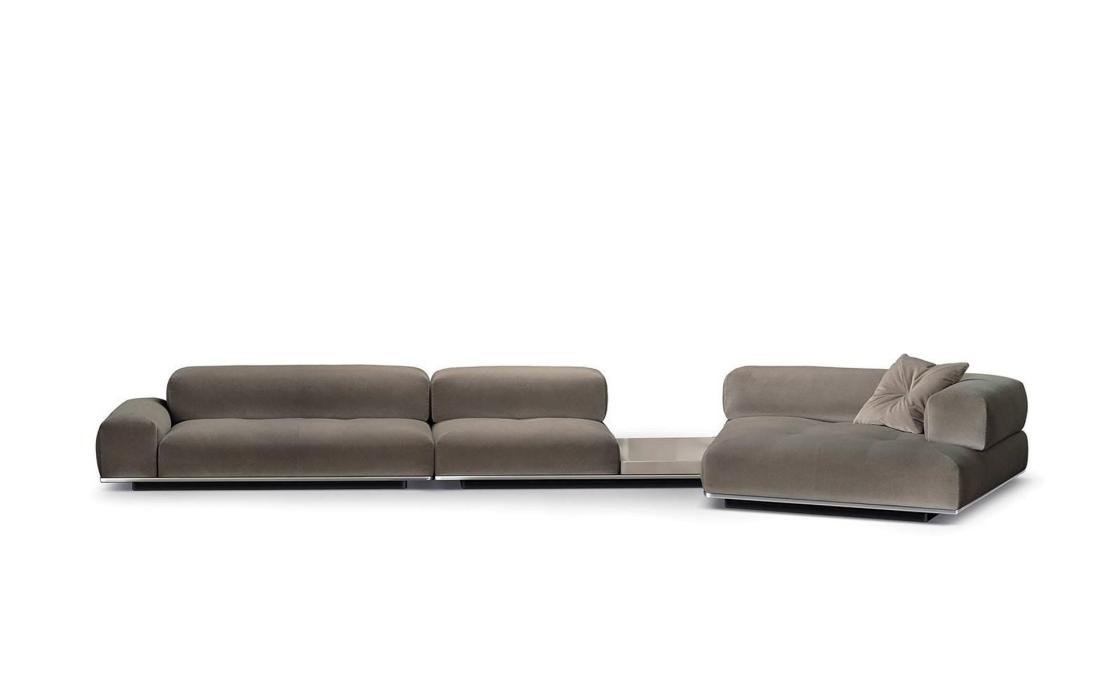 Диван модель Orion фабрики Minotti