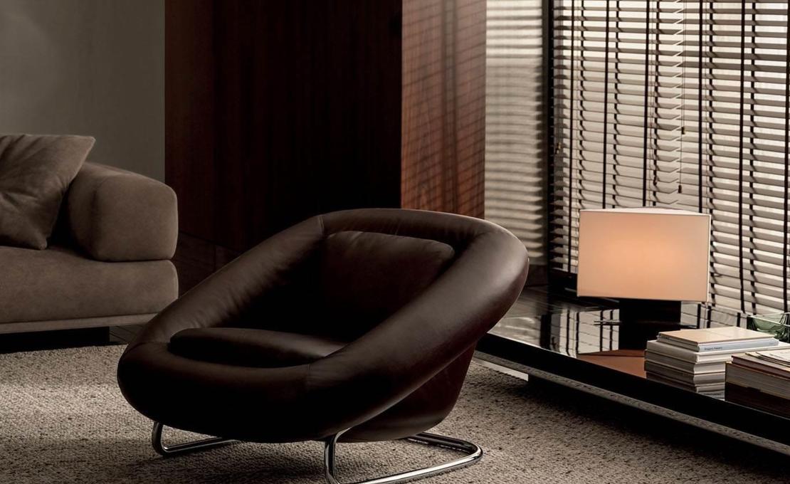 Кресло модель Barrel фабрики Minotti - GamFratesi