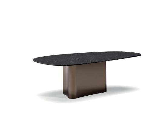 Стол модель Bézier Dining Outdoor фабрики Minotti - Marcio Kogan