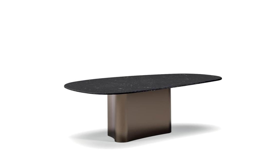 Стол модель Bézier Dining Outdoor фабрики Minotti - Marcio Kogan