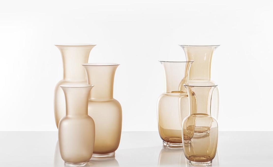 Декоративная Ваза от фабрики Venini модель Opalino Medium Pearl