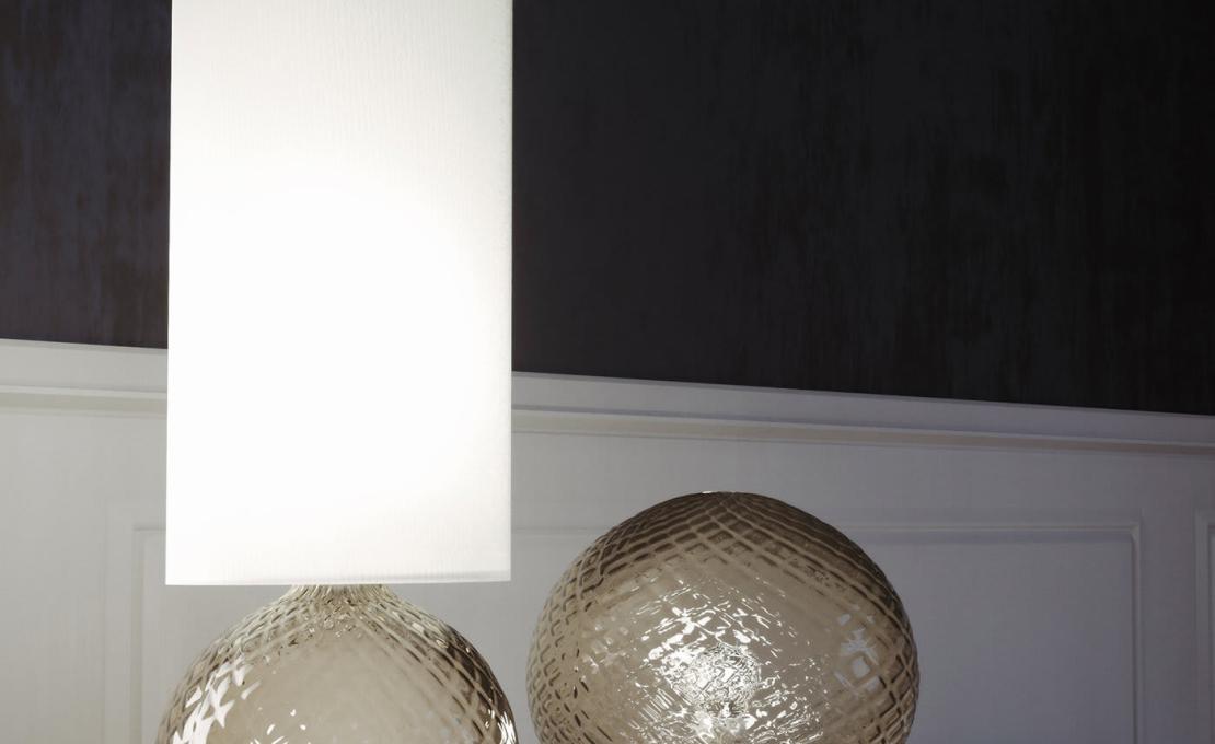 Настольная лампа от фабрики Venini модель Balloton Smoky