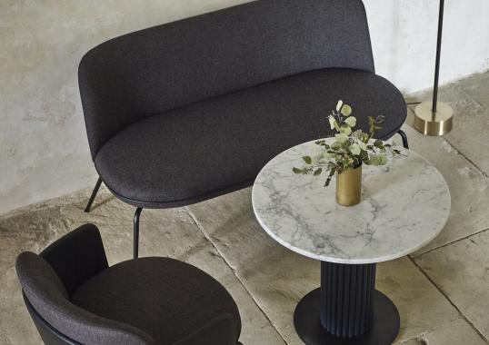 Журнальный столик от фабрики Wittmann модель MILES-SIDE TABLE