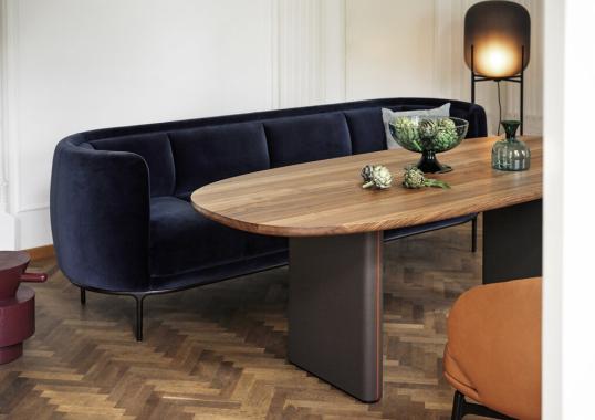 Диван от фабрики Wittmann модель VUELTA-SOFA