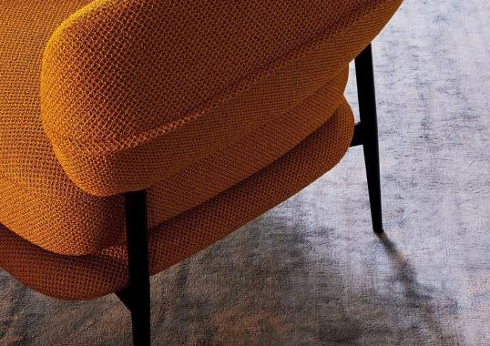 Кресло от фабрики Zanotta модель 928 NENA LOUNGE