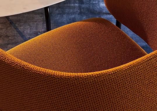 Кресло от фабрики Zanotta модель 928 NENA LOUNGE