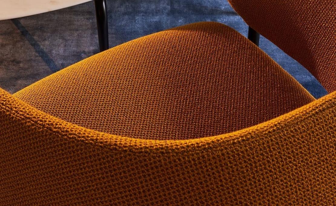 Кресло от фабрики Zanotta модель 928 NENA LOUNGE