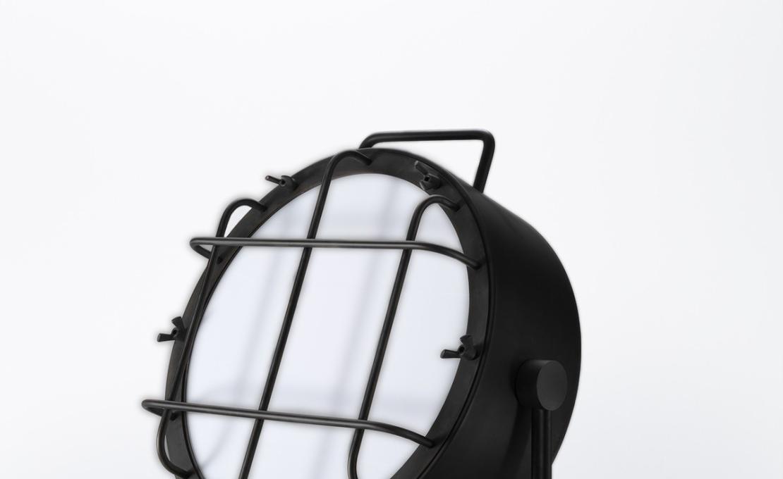 Уличное освещение от фабрики Zava модель CANTIERE OUTDOOR FLOOR LAMP