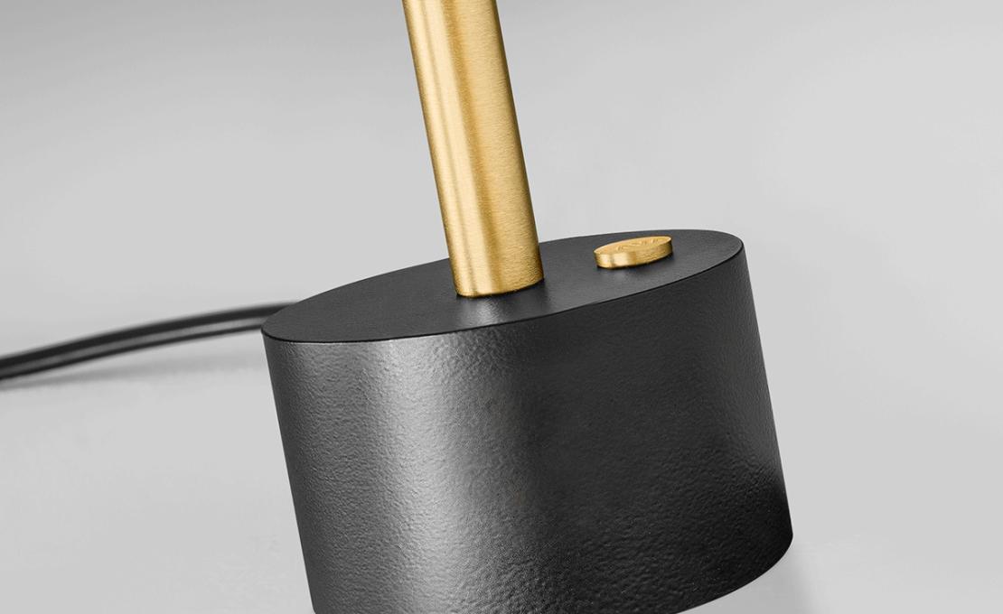 Настольная лампа от фабрики Zava модель NINO TABLE LAMP