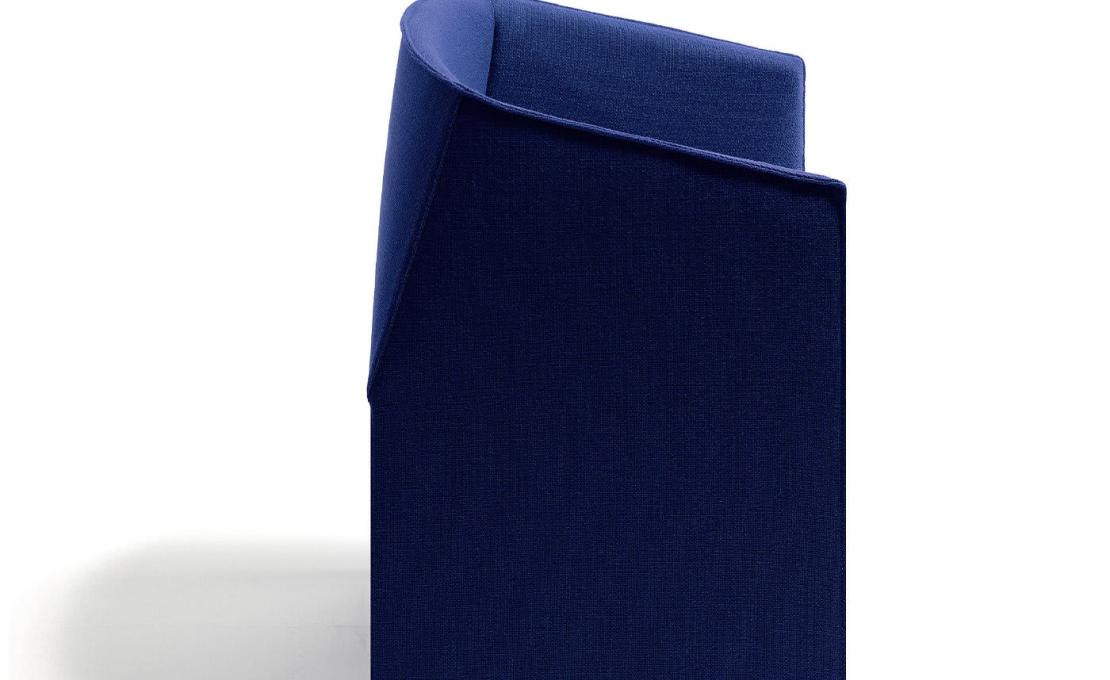 Стул от фабрики Tecno Spa модель Plau Blue Tall on feet