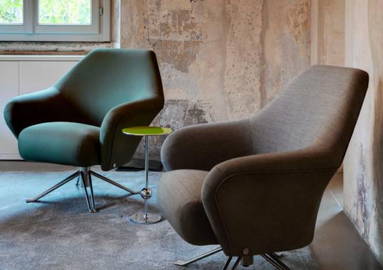 Кресло от фабрики Tecno Spa модель P32 Brown Swivel Armchair 