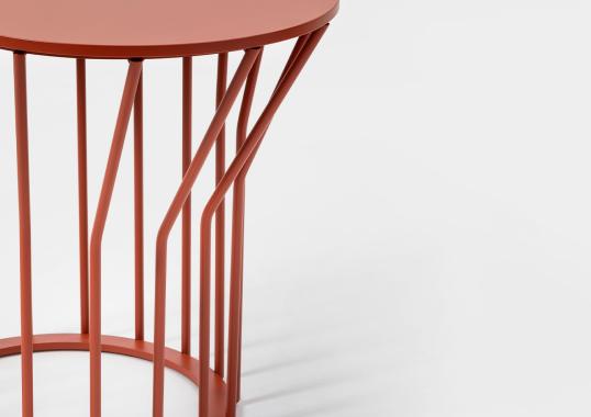 Журнальный столик от фабрики TrabA' модель 0132 Jump Small Round Red Coffee Table 