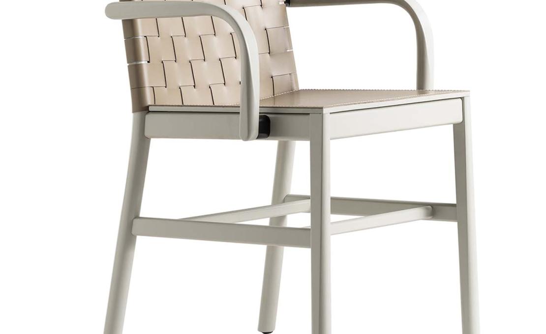 Стул от фабрики TrabA' модель Julie Beige Leather 