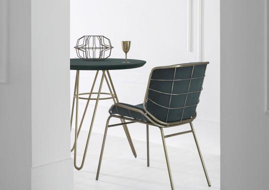 Стул от фабрики TrabA' модель Skin Met Green and Gray 