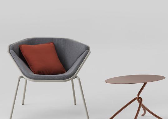 Кресло для отдыха от фабрики TrabA' модель Skin Lounge Gray 