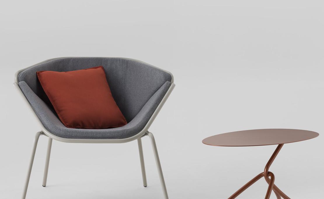 Кресло для отдыха от фабрики TrabA' модель Skin Lounge Gray 
