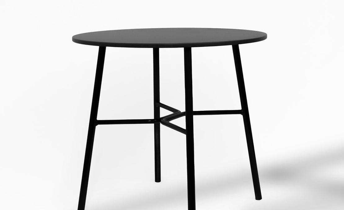 Журнальный столик от фабрики TrabA' модель Yuki Black Metal Side Table 