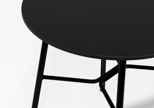 Журнальный столик от фабрики TrabA' модель Yuki Black Metal Side Table 