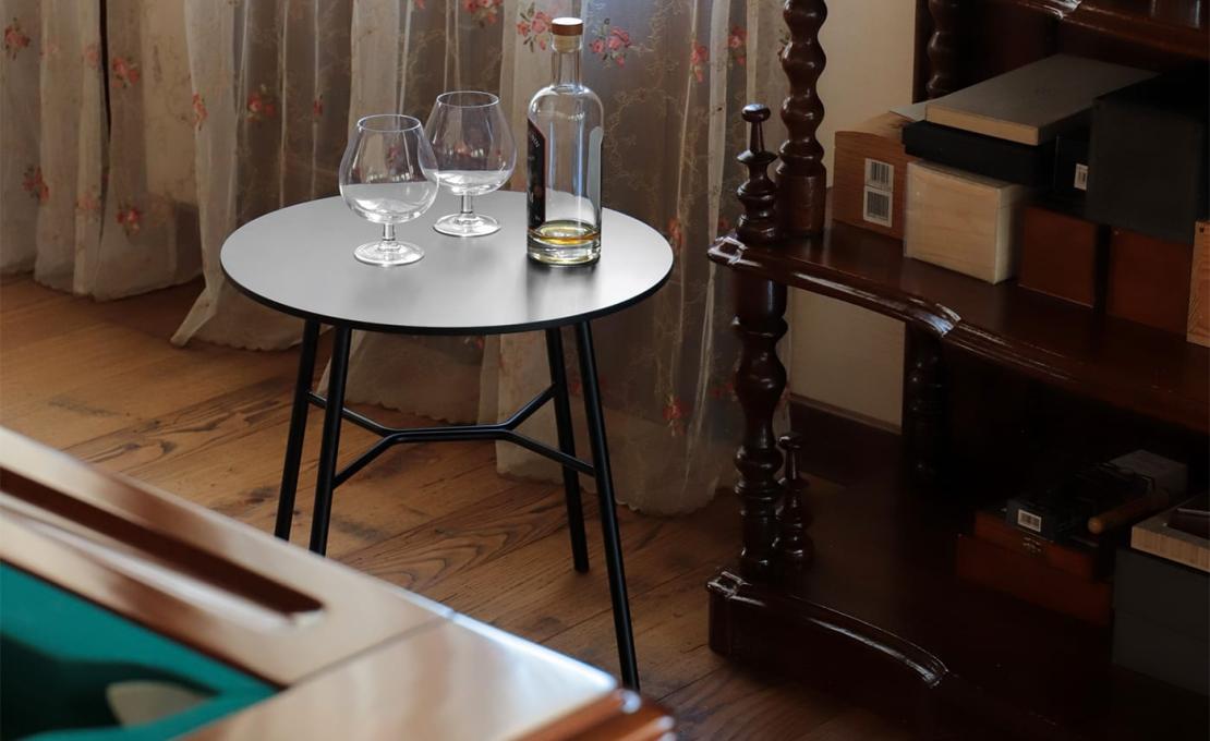 Журнальный столик от фабрики TrabA' модель Yuki Black Metal Side Table 