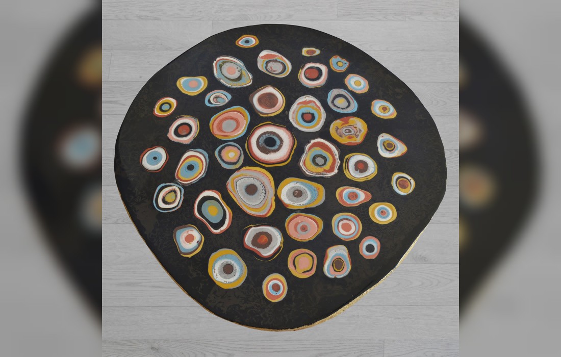 Журнальный столик от фабрики Cupioli модель BonBon №1