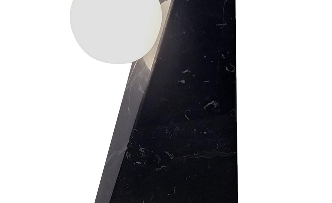 Настольная лампа от фабрики Dimarmo модель Dieus S Wireless Black Marquina