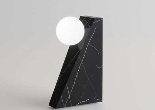 Настольная лампа от фабрики Dimarmo модель Dieus S Wireless Black Marquina
