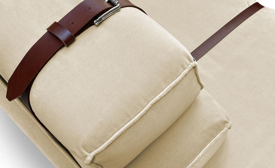 Диван от фабрики DLA Design Lab модель Docker White Cream Velvet