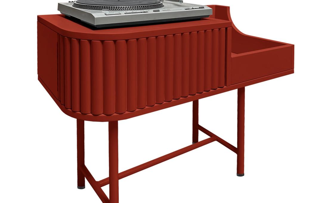 Консоль от фабрики DLA Design Lab модель VYC Fire Red