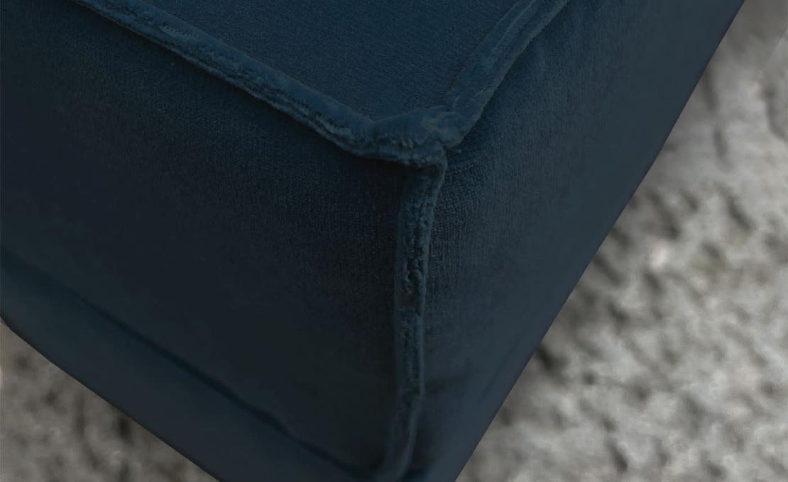 Пуфы от фабрики DLA Design Lab модель Docker Navy Velvet