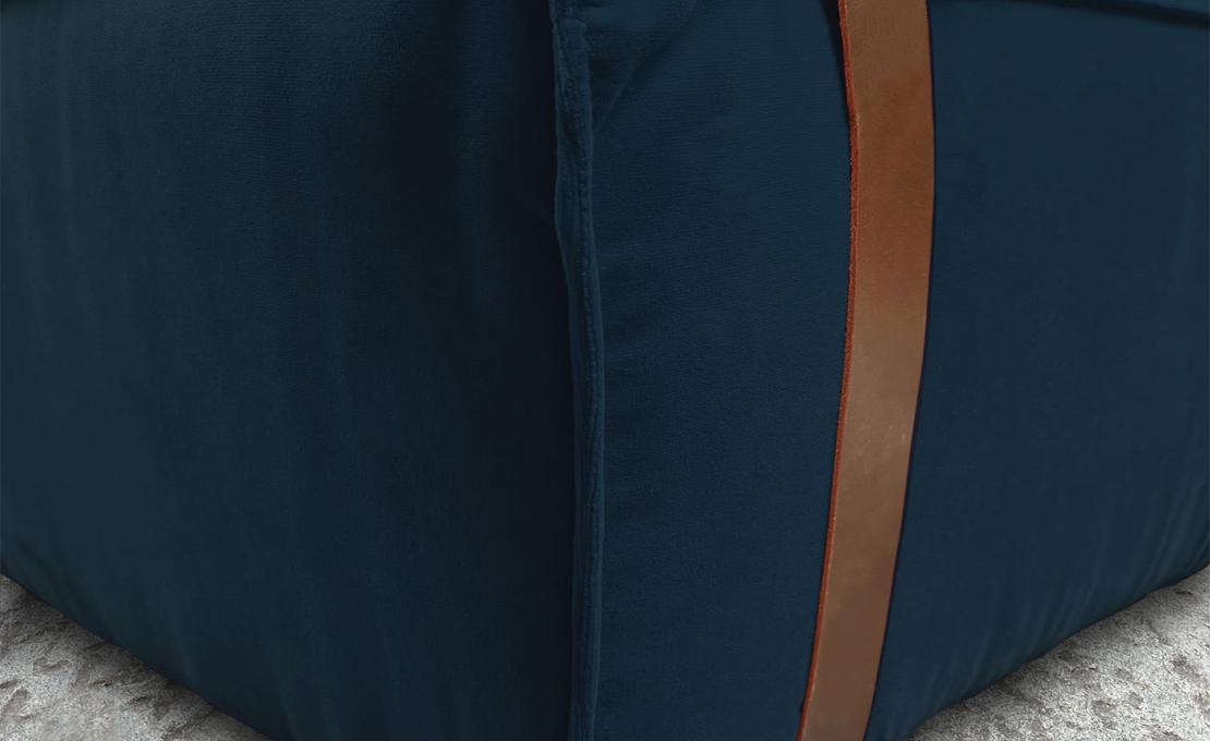 Пуфы от фабрики DLA Design Lab модель Maxi Docker Navy Velvet
