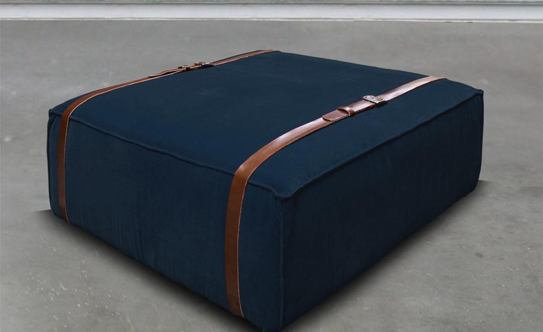 Пуфы от фабрики DLA Design Lab модель Maxi Docker Navy Velvet