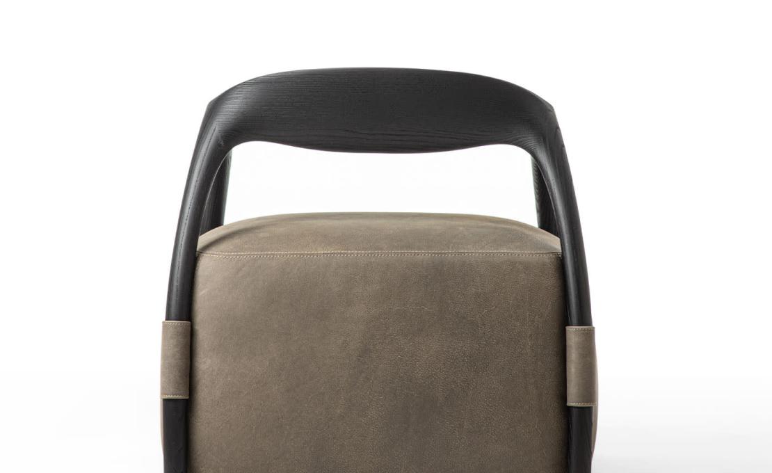 Кресло от фабрики Durame модель Chassis Black Ash 