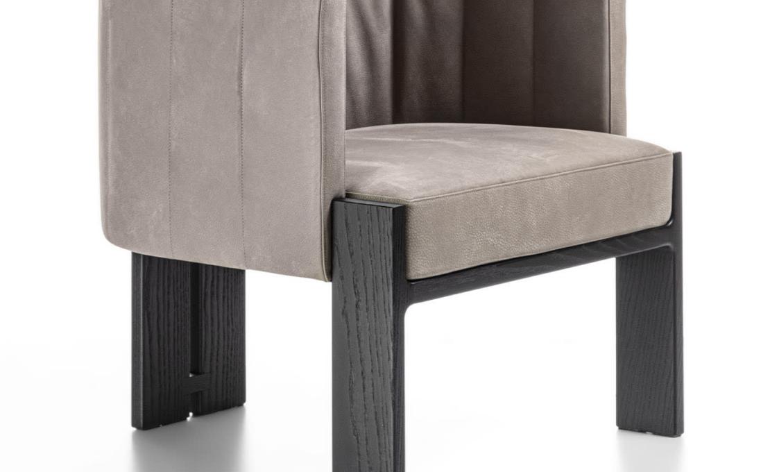 Кресло от фабрики Durame модель Tofane Taupe Black Armchair