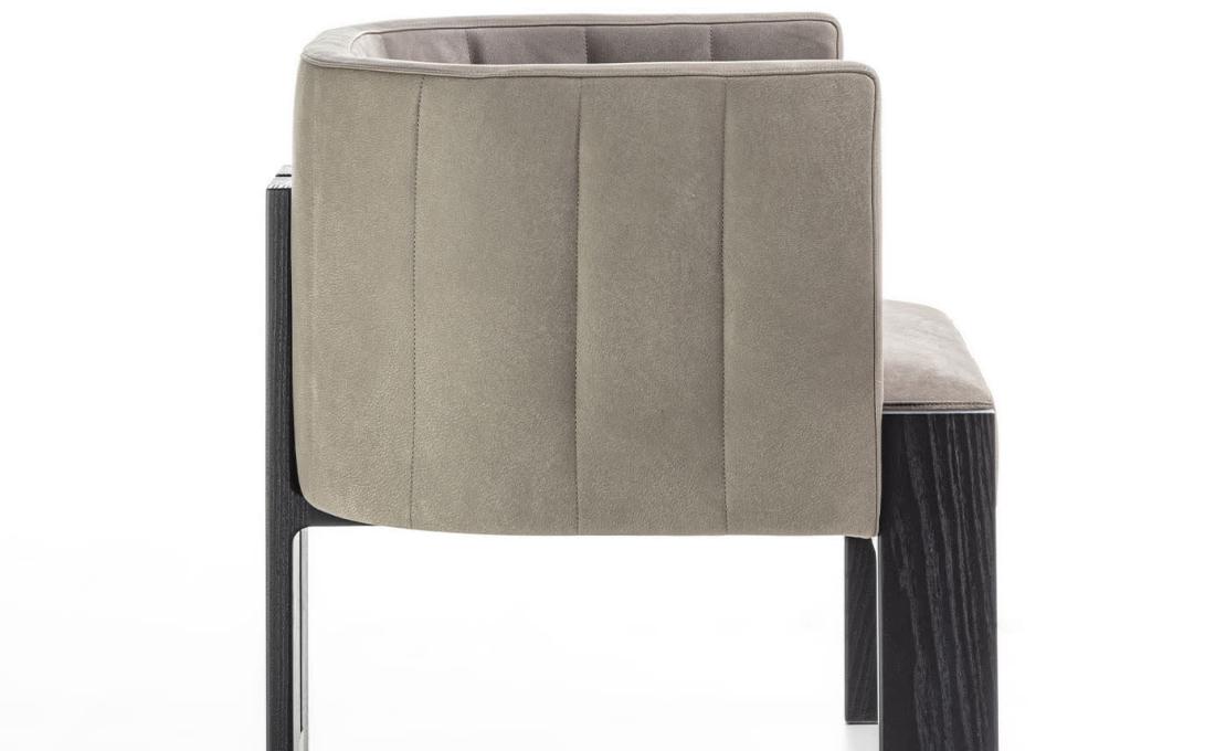 Кресло от фабрики Durame модель Tofane Taupe Black Armchair